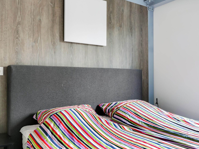 Room 5, Lakeside Luxury; Sauna & Hot Tub, Weststellingwerf