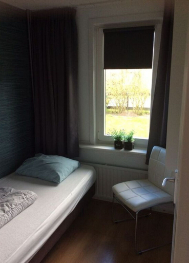 Bedroom 5, Lovely Apartment in Julianadorp, Den Helder