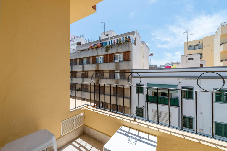 Others 5, Hostal Europa Punico, Baleares
