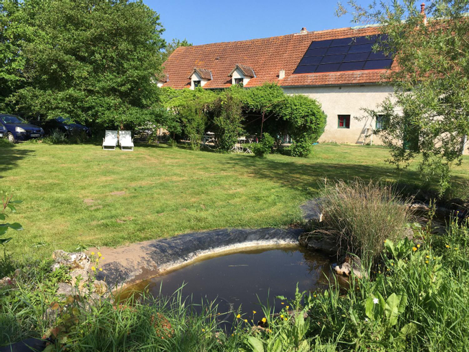 Charmant gite renove en Berry avec grand terrain, cheminee, et proximite UNESCO et thermes - FR-1-59, Indre