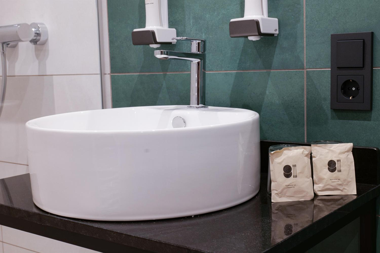 Bathroom 4, Reos Hotel Isny, Ravensburg