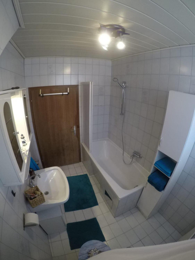 Bathroom 3, Ferienwohnung Am Sonnenweg, Bruck-Mürzzuschlag