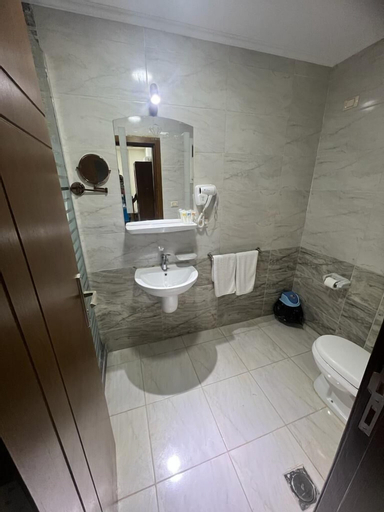 Bathroom 12