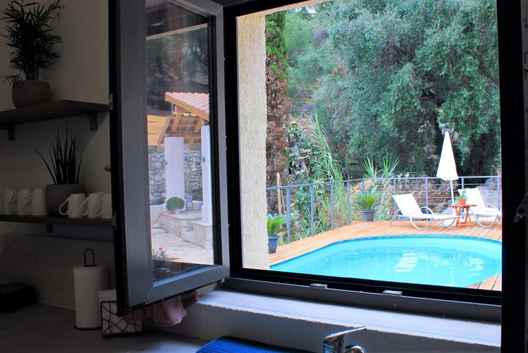 Others 5, Villa Amfiliki, Ionian Islands