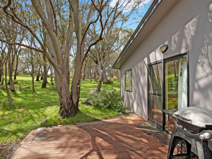 Les Perrieres Lodge - Spacious 3BR Luxury l Gym l Indoor Pool l Tennis l WiFi l BBQ, Snowy River