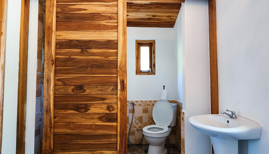 Bathroom 3, Baan Bhuwann Forest Chalet, Ko Phangan