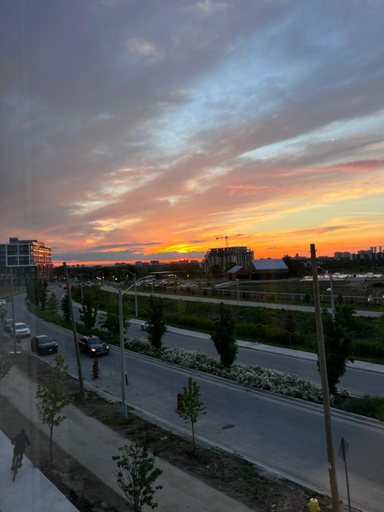 Others 4, King Bed TV Private Ensuite Retreat Bathroom or Economical Double Bed Room, Toronto