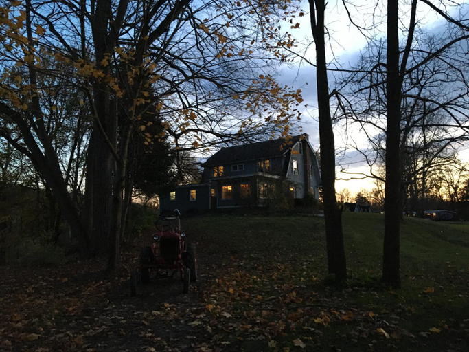 Exterior & Views