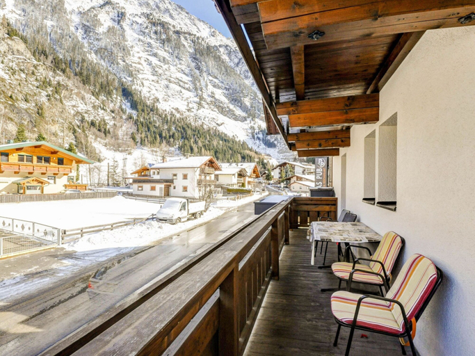 Food & Drinks 5, Apartment in Langenfeld Near Solden Ski Lift, Imst
