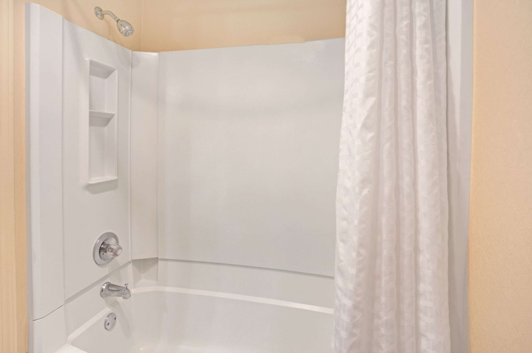 Bathroom 4, Baymont by Wyndham Indianapolis West, Indianapolis