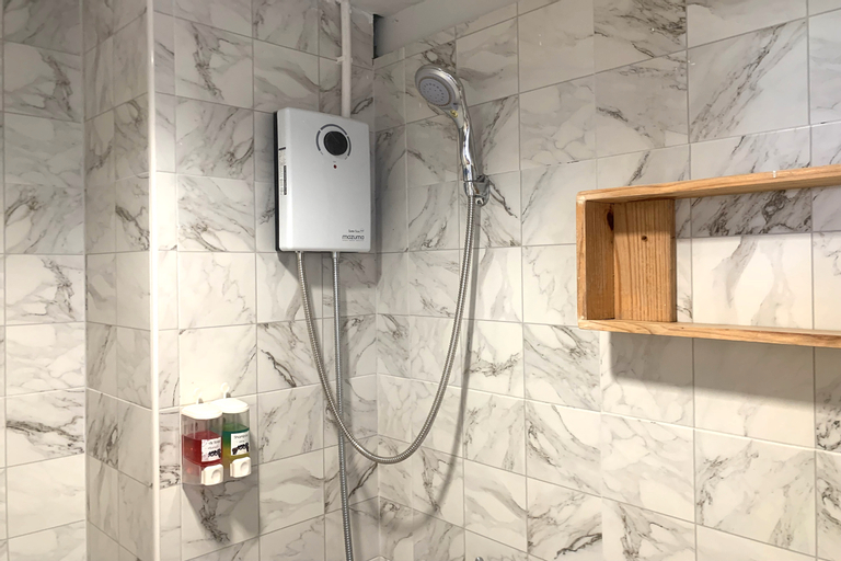 Bathroom 12