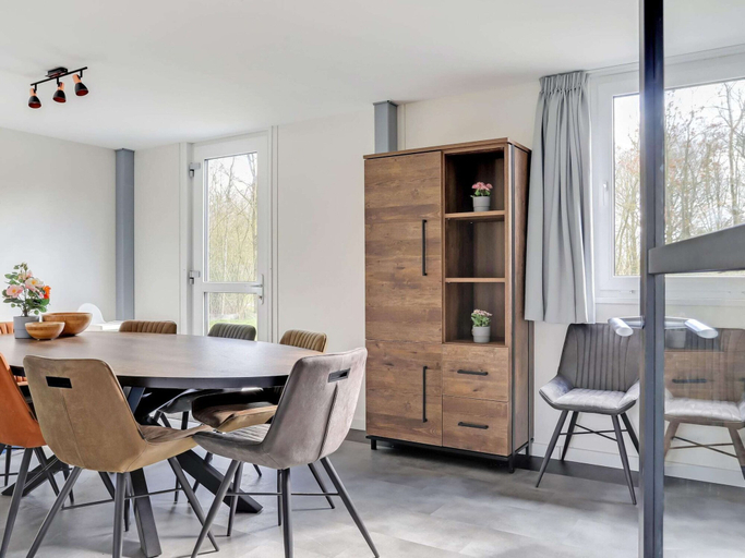 Dining 3, Lakeside Luxury; Sauna & Hot Tub, Weststellingwerf