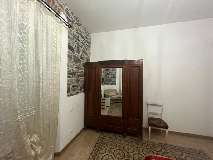 Others 5, Trainspot Accommodation, La Spezia