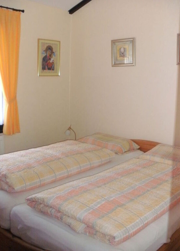 Room 2, Thias J 3 With Winter Garden, Wesermarsch