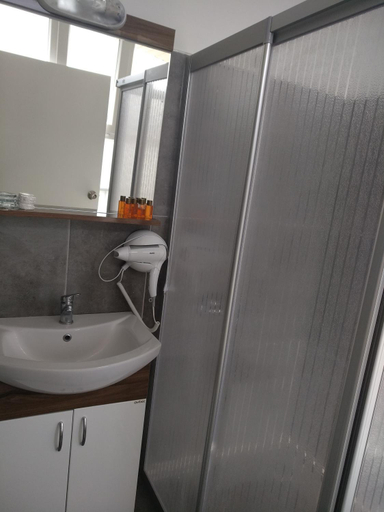 Bathroom 3, Romeo Beach Hotel, Kemer