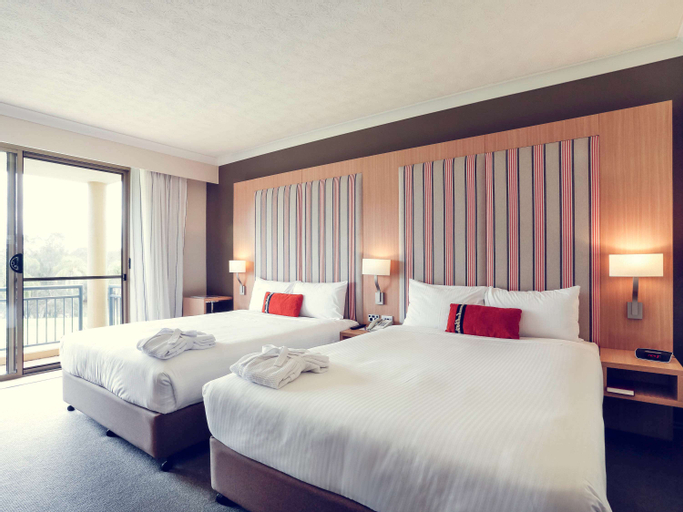 Bedroom 4, Mercure Gold Coast Resort, Gold Coast