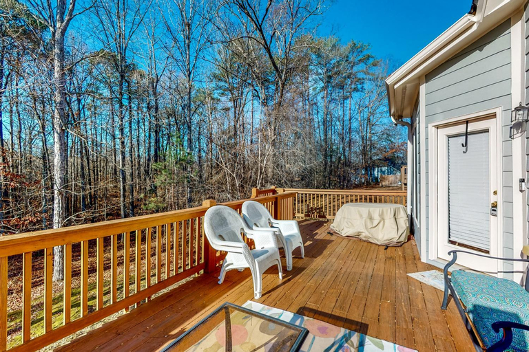 Others 3, The Perfect Getaway, Fulton