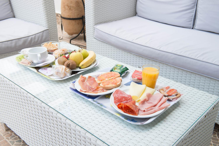 Food & Drinks 4, Hostal Europa Punico, Baleares