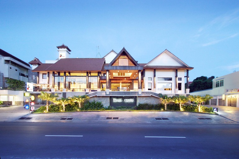 Exterior 3