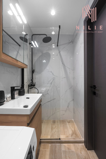 Bathroom 5, Arama Nilie Hospitality MGMT, Central Macedonia
