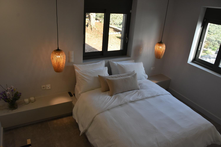 Bedroom 2, Athina's Stone House in Kardamyli, Peloponnese