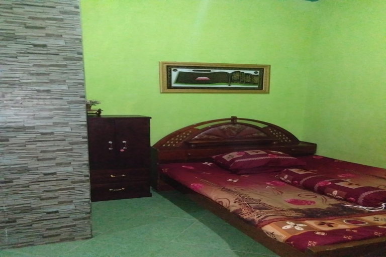 Bedroom 1, SPOT ON 93946 Wisma Kost & Penginapan Afilia Buana Syariah, Tulungagung