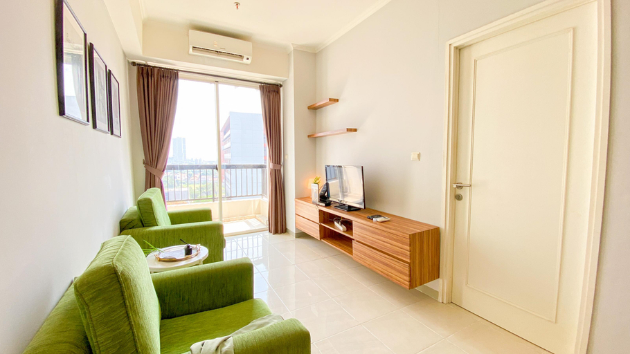 Others 2, Spacious and Elegant 1BR at Apartment Silkwood Residence By Travelio, Tangerang