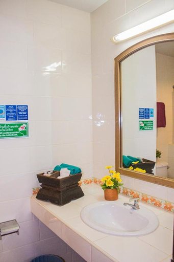 Bathroom 4