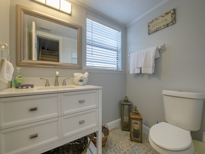 Bathroom 4, Bayview Beach Condo, Pinellas