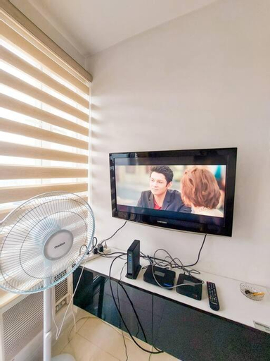 Others 4, Budget Family Room w FREE pool access in Manila, Manila City