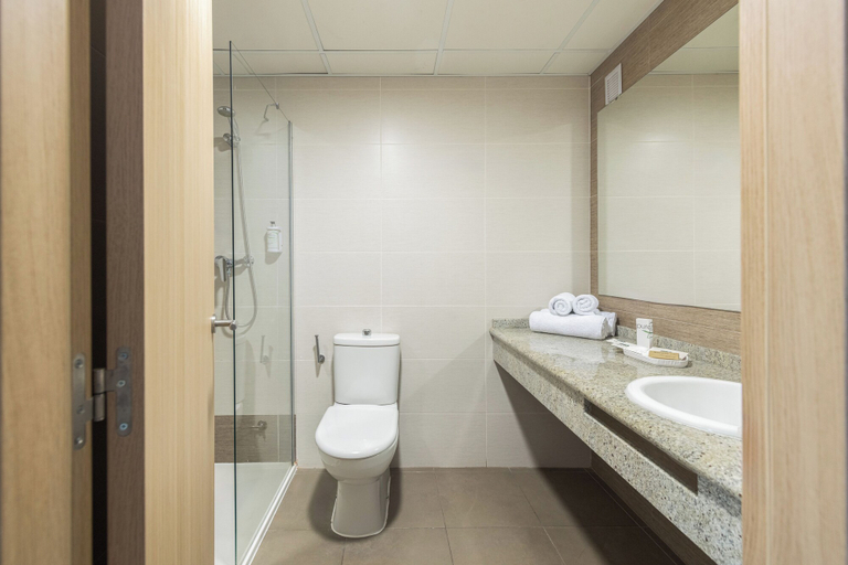 Bathroom 5, Eurosalou Hotel & Spa, Tarragona