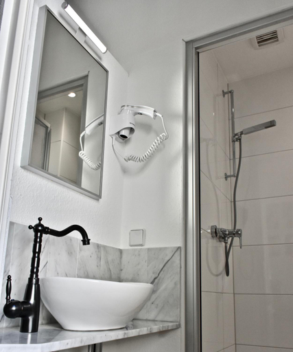 Bathroom, Aparthotel Thuringer Hof, Berlin