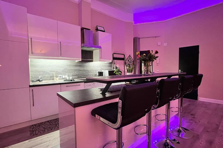 Dining Room 7