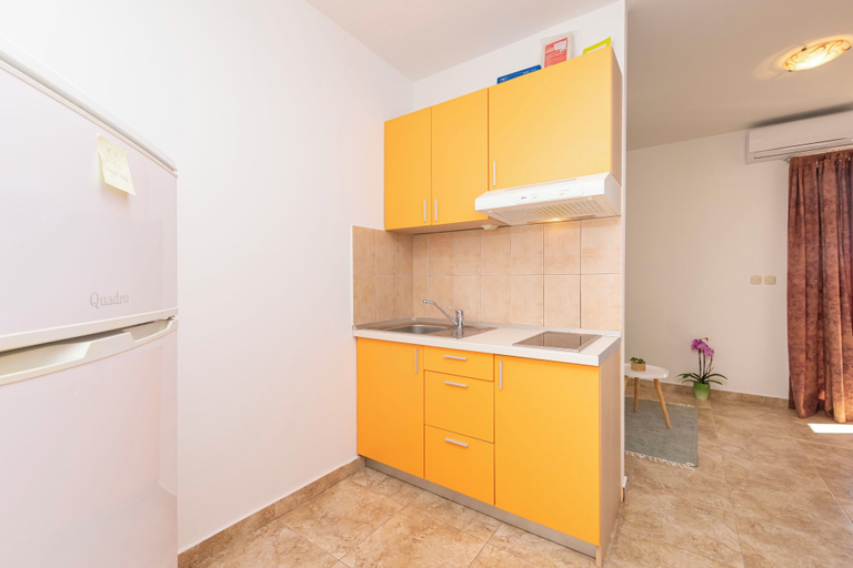 Private kitchen 2, Apartments Orange, Dugi Rat