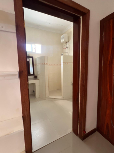 Others 5, UKAYA VILLA, Kusini