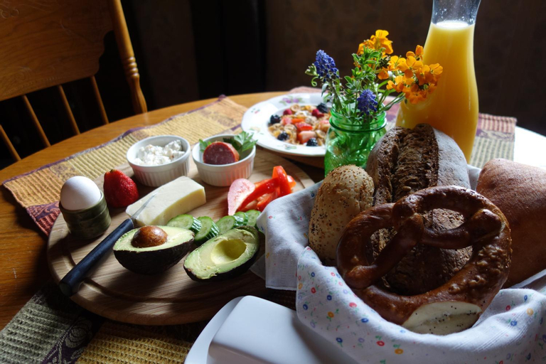 Food & Drinks, The Nest in the Forest Bed and Breakfast (Hot tub and Sauna), Peterborough