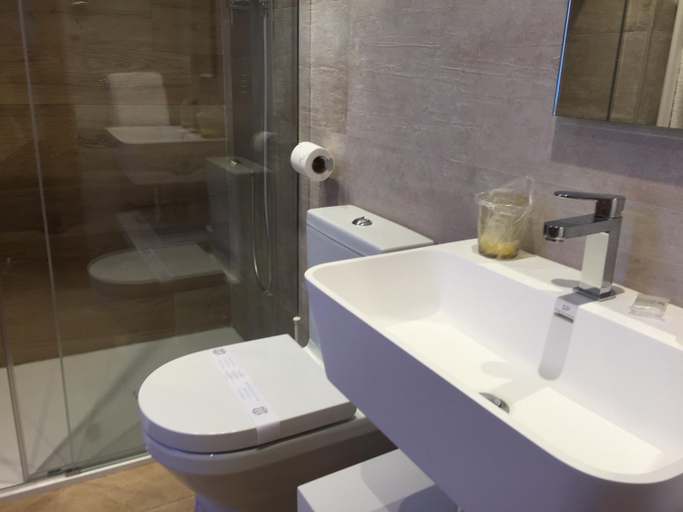 Others 3, Hostal El Resbalon, Palencia