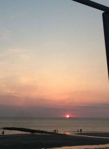 Room 3, Villa Right by the sea, Den Helder