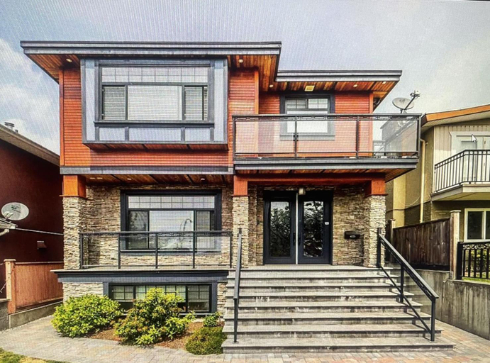 Exterior view, Jennifer's House, Greater Vancouver