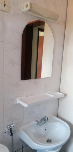 Shower 4, Apparts AWA - Meuble haut standing Yaounde Centre Ville, Mfoundi