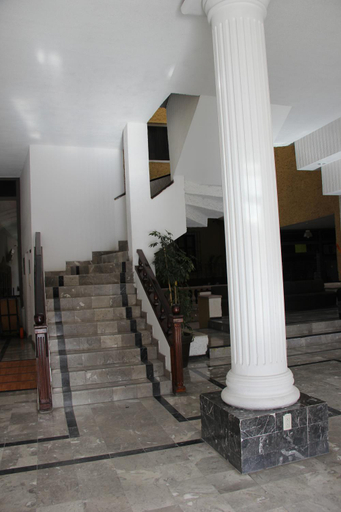 Public Area 2, Maria Benita , Vetagrande