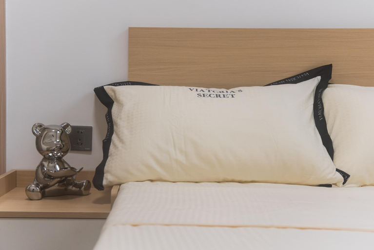 Bedroom 27