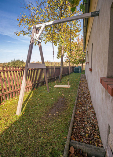 Property grounds 3, Holiday Home Wiesenhausel, Görlitz