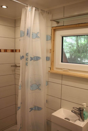 Bathroom, Haus am Kolberg Modern Retreat, Dahme-Spreewald