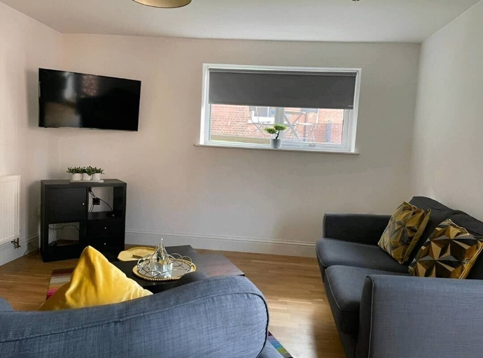 Others 3, City Centre Duplex Sleeps 4 H1, Kingston upon Hull