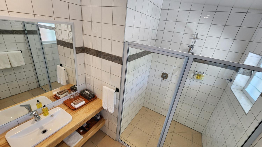 Bathroom 3, Resort Tava'e, Aitutaki