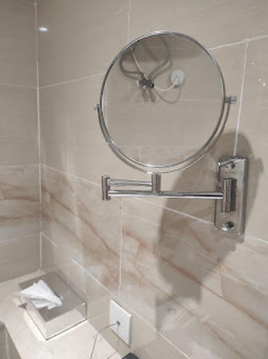 Bathroom 5, Bolton White Hotel - Abuja, AbujaMun