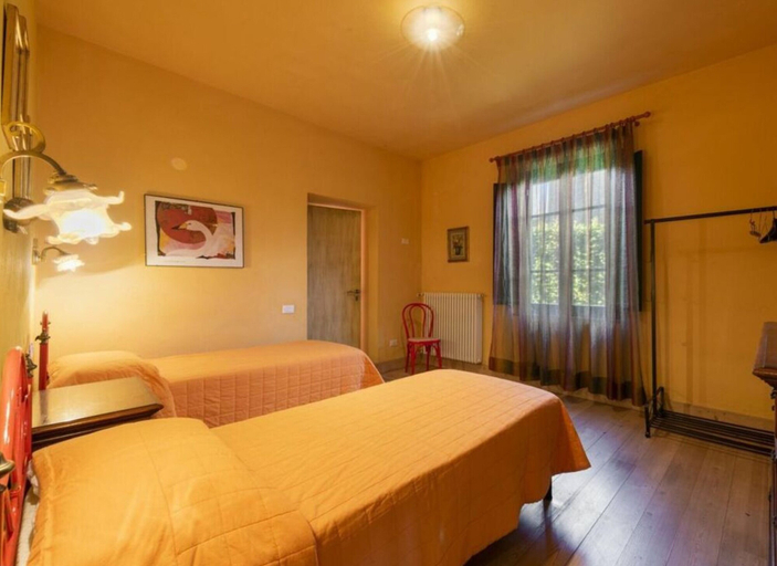 Bedroom 2, Villa Popiglio Comfortable Holiday Residence, Pistoia