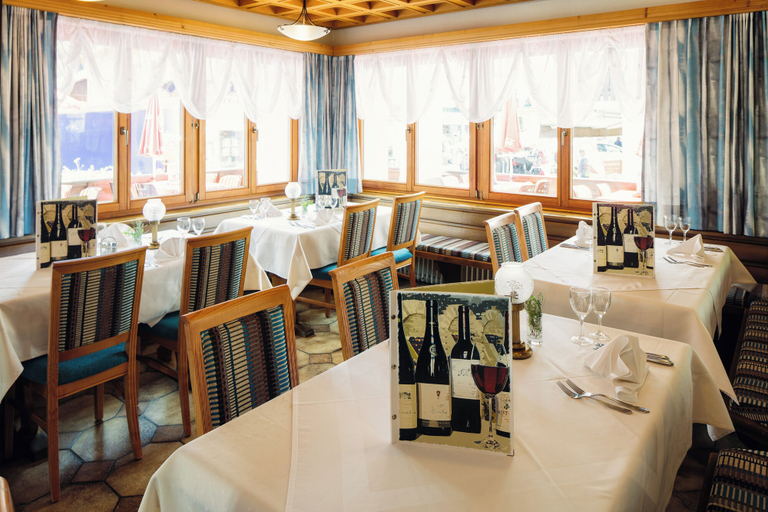 Food & Drinks 4, Wellnesshote Engadin, Inn