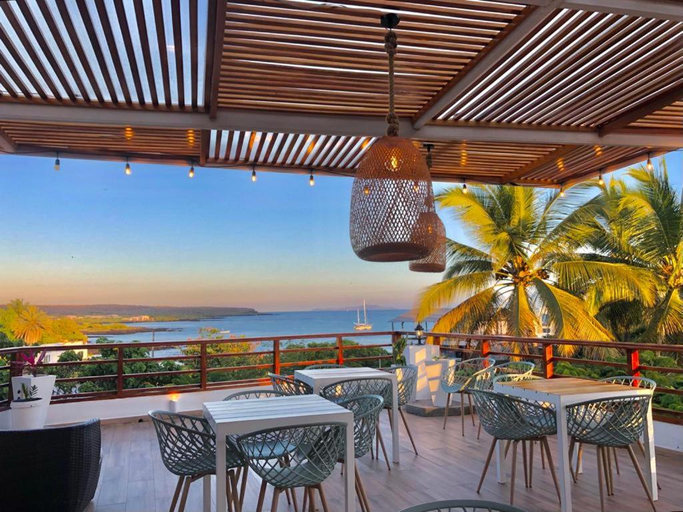 Food & Drinks 5, Hotel La Isla, Santa Cruz